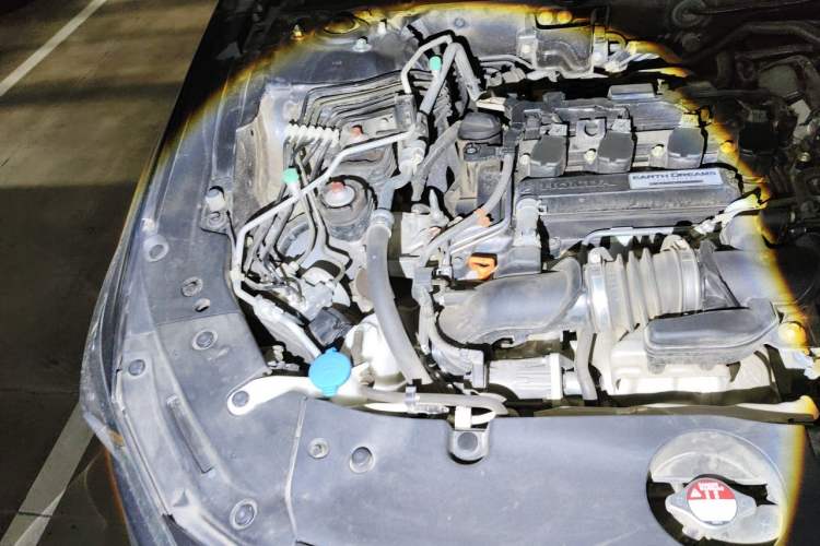 Used Honda Accord 2022 260TURBO Luxury Edition Engine Bay Right