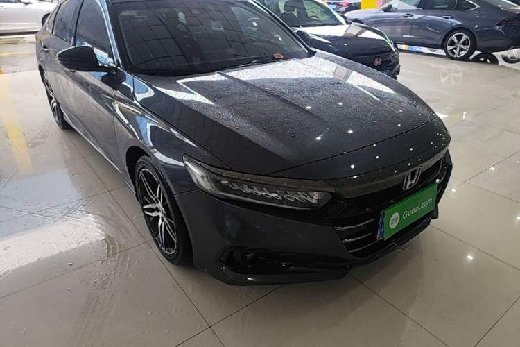 Used Honda Accord 2022 260TURBO Phantom Night · Prestige Edition Front Right 45 Deg