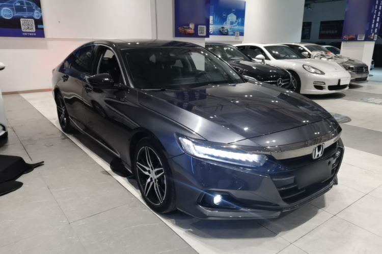 Used Honda Accord 2022 260TURBO Phantom Night · Prestige Edition Front Right 45 Deg