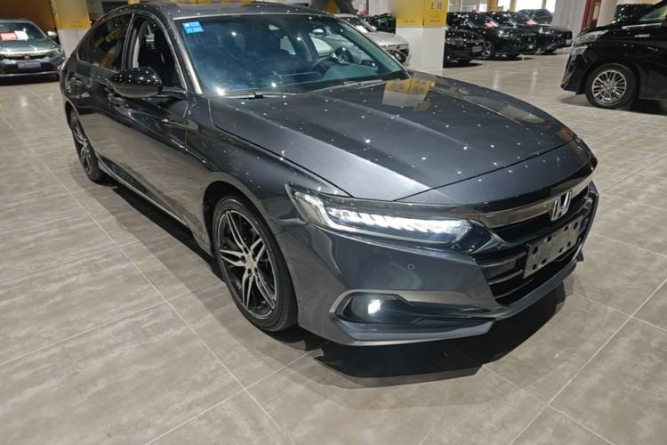 Used Honda Accord 2022 260TURBO Phantom Night · Prestige Edition Front Right 45 Deg