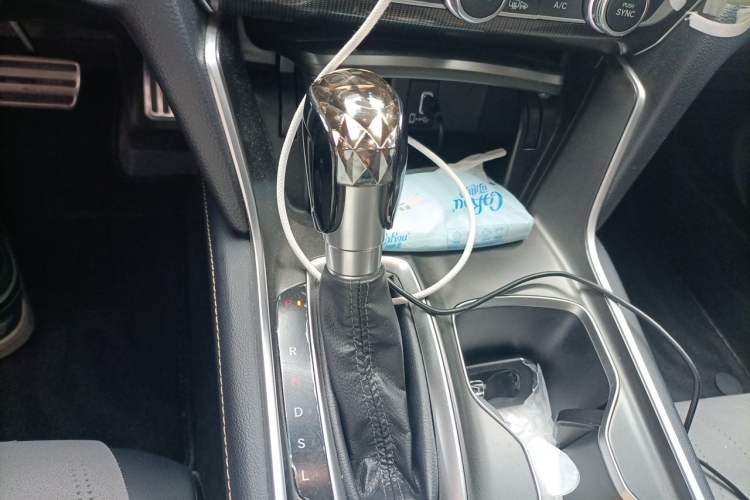 Used Honda Accord 2022 260TURBO Phantom Night · Prestige Edition Gear Lever