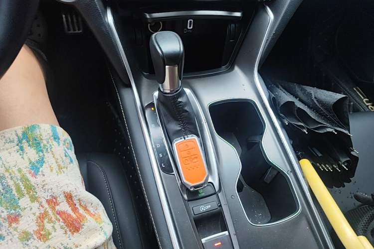 Used Honda Accord 2022 260TURBO Phantom Night · Prestige Edition Gear Lever