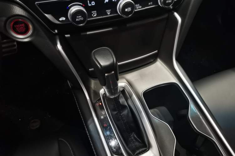 Used Honda Accord 2022 260TURBO Phantom Night · Prestige Edition Gear Lever