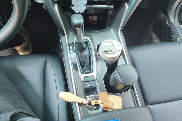 Used Honda Accord 2022 260TURBO Phantom Night · Prestige Edition Gear Lever