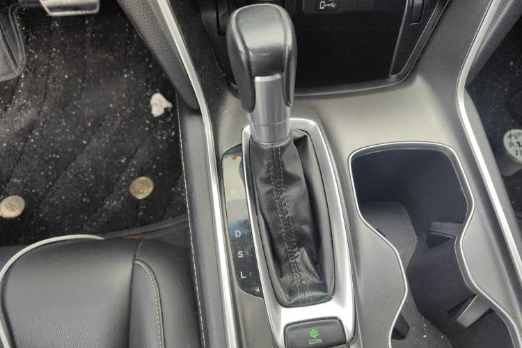 Used Honda Accord 2022 260TURBO Phantom Night · Prestige Edition Gear Lever