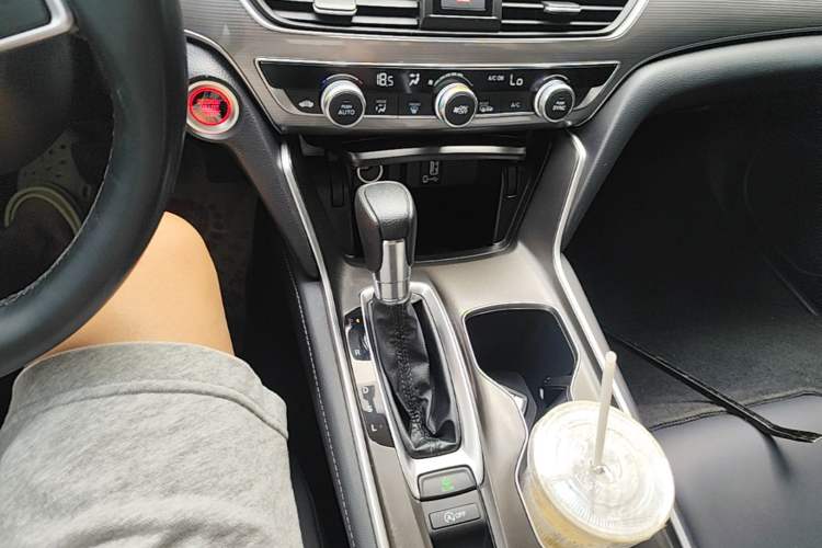 Used Honda Accord 2022 260TURBO Luxury Edition Gear Lever