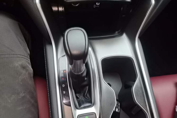 Used Honda Accord 2022 260TURBO Phantom Night · Prestige Edition Gear Lever
