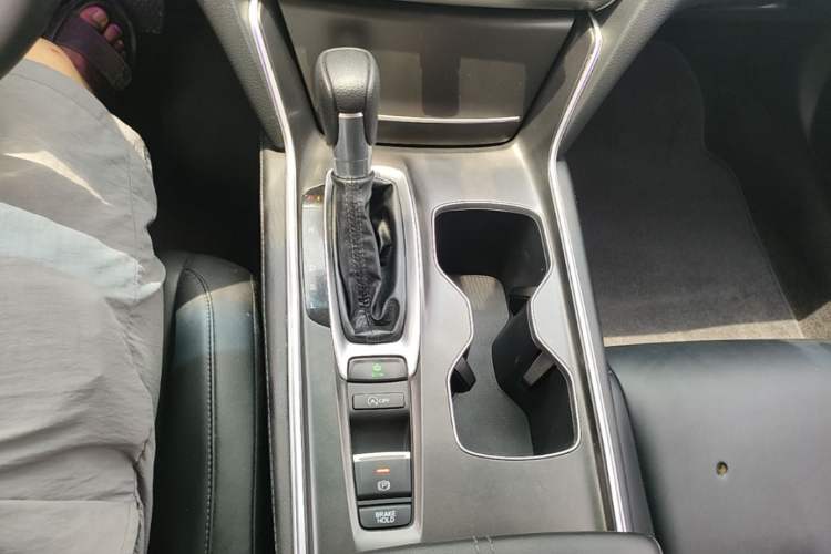 Used Honda Accord 2022 260TURBO Luxury Edition Gear Lever