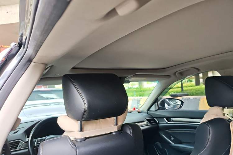 Used Honda Accord 2022 260TURBO Phantom Night · Prestige Edition Headliner