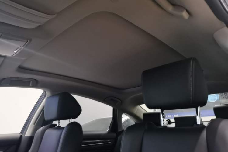 Used Honda Accord 2022 260TURBO Phantom Night · Prestige Edition Headliner