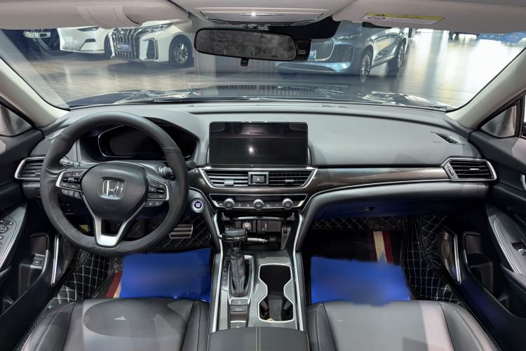 Used Honda Accord 2022 260TURBO Phantom Night · Prestige Edition Interior 1