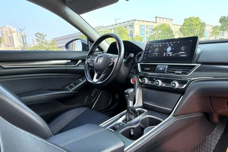 Used Honda Accord 2022 260TURBO Phantom Night · Prestige Edition Interior 11