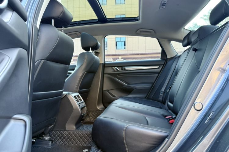 Used Honda Accord 2022 260TURBO Phantom Night · Prestige Edition Interior 15
