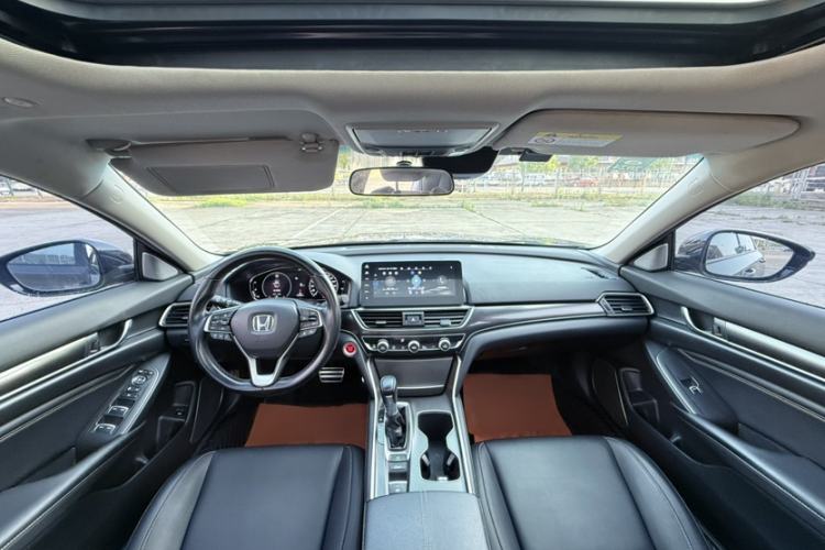 Used Honda Accord 2022 260TURBO Phantom Night · Prestige Edition Interior 2