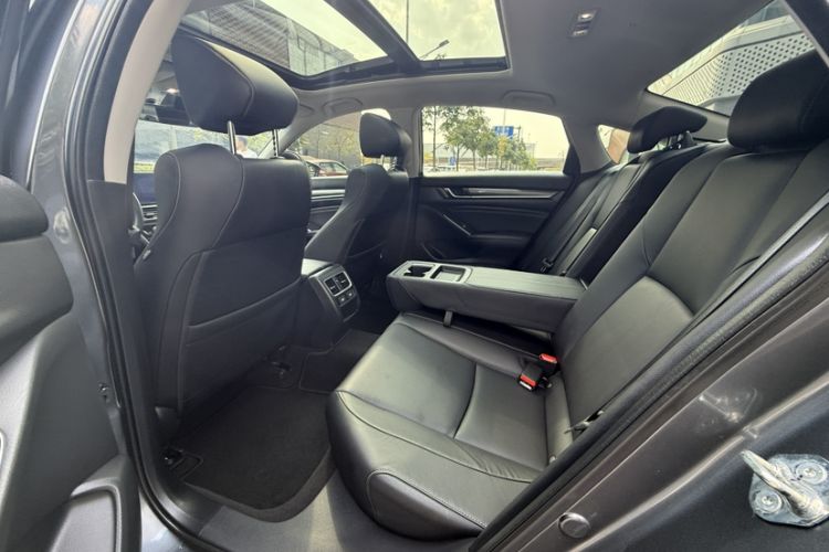 Used Honda Accord 2022 260TURBO Phantom Night · Prestige Edition Interior 3