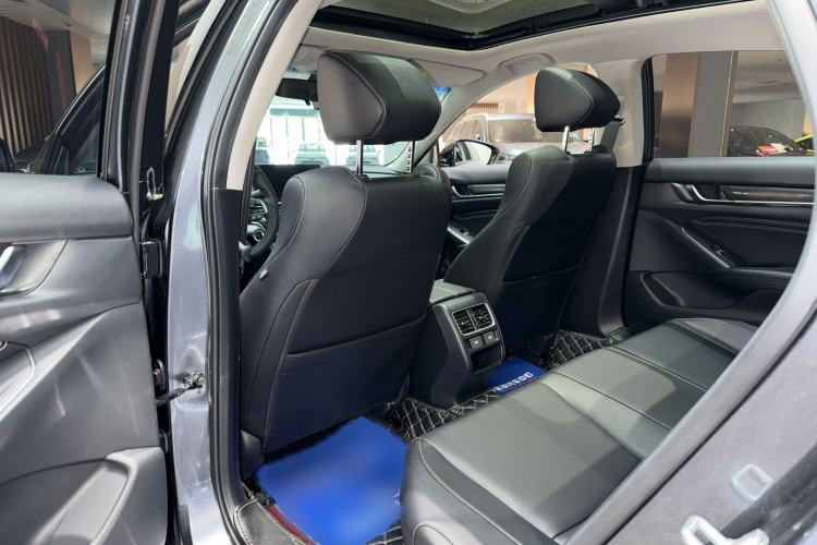 Used Honda Accord 2022 260TURBO Phantom Night · Prestige Edition Interior 3