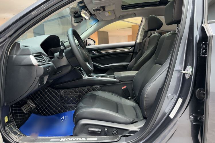 Used Honda Accord 2022 260TURBO Phantom Night · Prestige Edition Interior 4