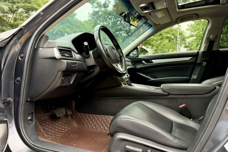 Used Honda Accord 2022 260TURBO Luxury Edition Interior 4