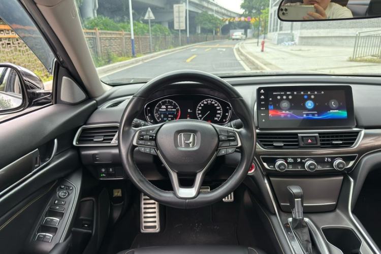 Used Honda Accord 2022 260TURBO Phantom Night · Prestige Edition Interior 6