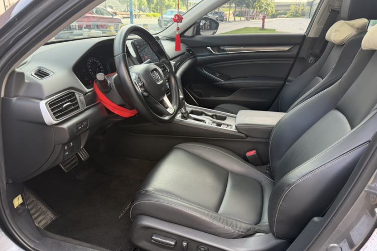Used Honda Accord 2022 260TURBO Phantom Night · Prestige Edition Interior 7