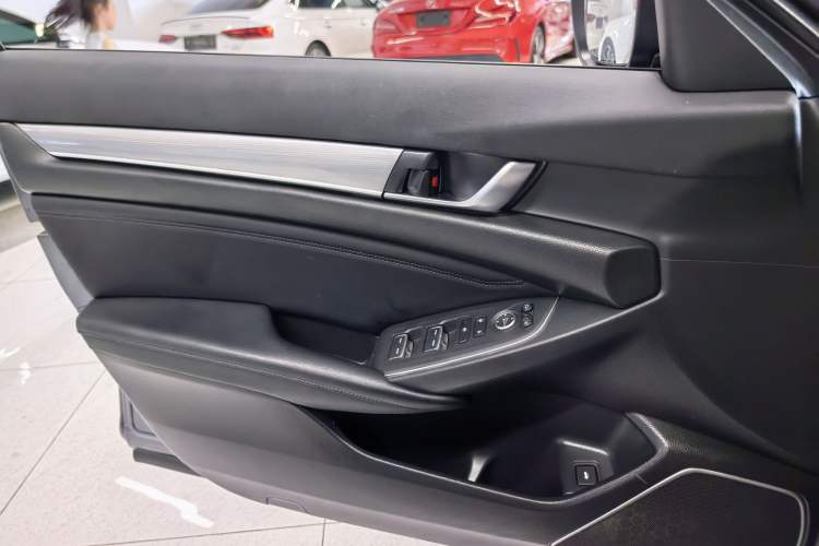 Used Honda Accord 2022 260TURBO Luxury Edition Interior 8