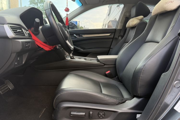 Used Honda Accord 2022 260TURBO Phantom Night · Prestige Edition Interior 8
