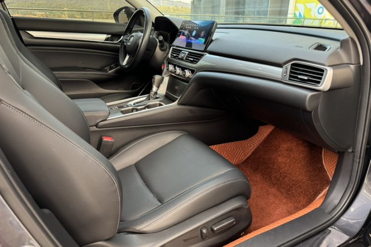 Used Honda Accord 2022 260TURBO Luxury Edition Interior 9