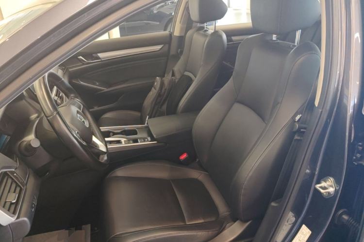 Used Honda Accord 2022 260TURBO Luxury Edition Left Front Seat