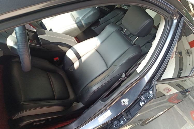 Used Honda Accord 2022 260TURBO Luxury Edition Left Front Seat