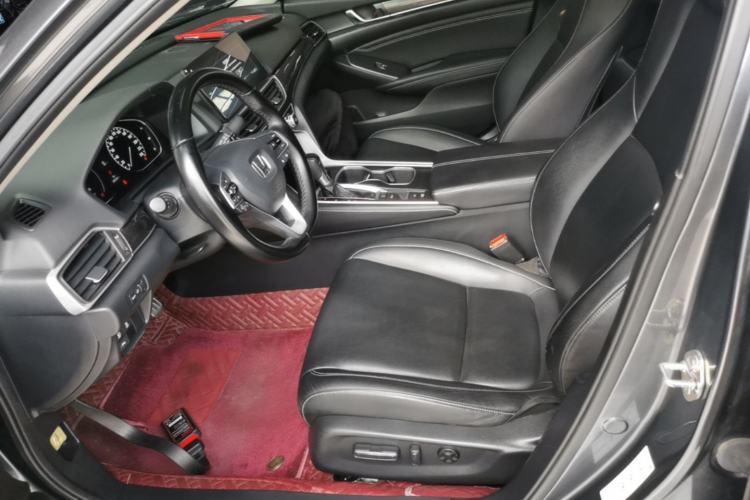 Used Honda Accord 2022 260TURBO Phantom Night · Prestige Edition Left Front Seat