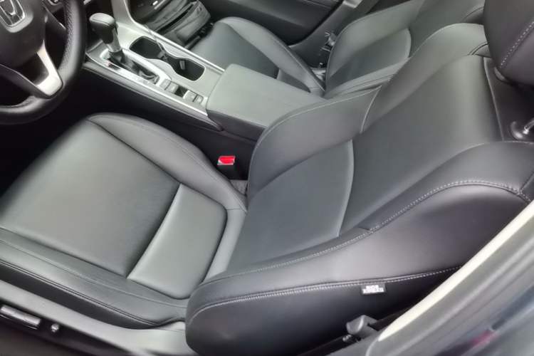 Used Honda Accord 2022 260TURBO Luxury Edition Left Front Seat
