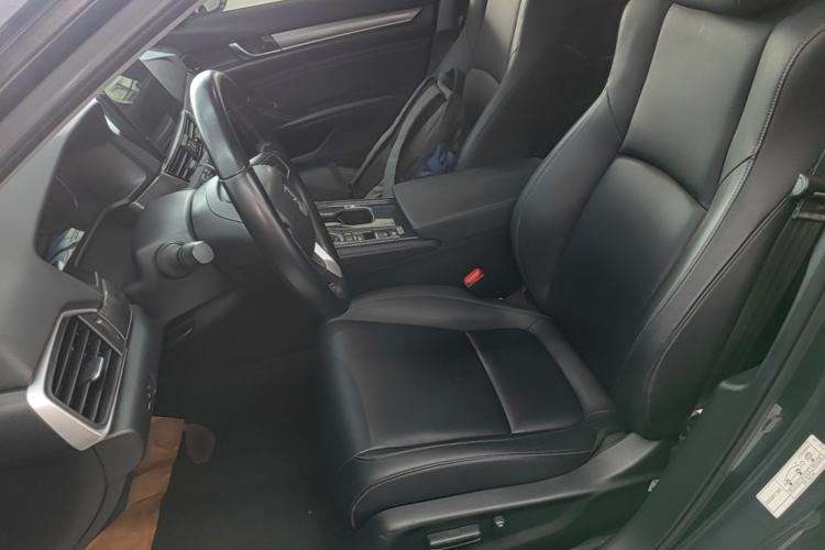 Used Honda Accord 2022 260TURBO Luxury Edition Left Front Seat