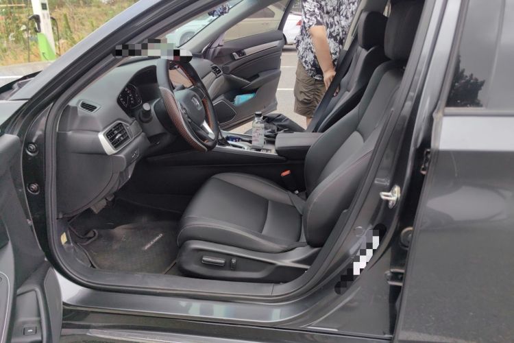 Used Honda Accord 2022 260TURBO Luxury Edition Left Front Seat
