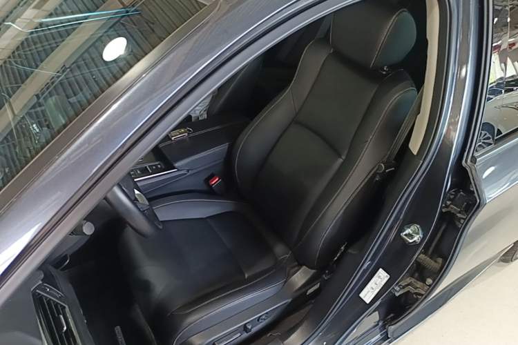 Used Honda Accord 2022 260TURBO Phantom Night · Prestige Edition Left Front Seat