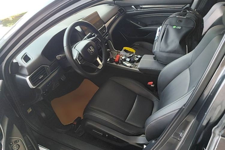 Used Honda Accord 2022 260TURBO Phantom Night · Prestige Edition Left Front Seat