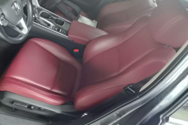 Used Honda Accord 2022 260TURBO Phantom Night · Prestige Edition Left Front Seat