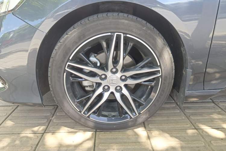 Used Honda Accord 2022 260TURBO Phantom Night · Prestige Edition Left Front Wheel Hub
