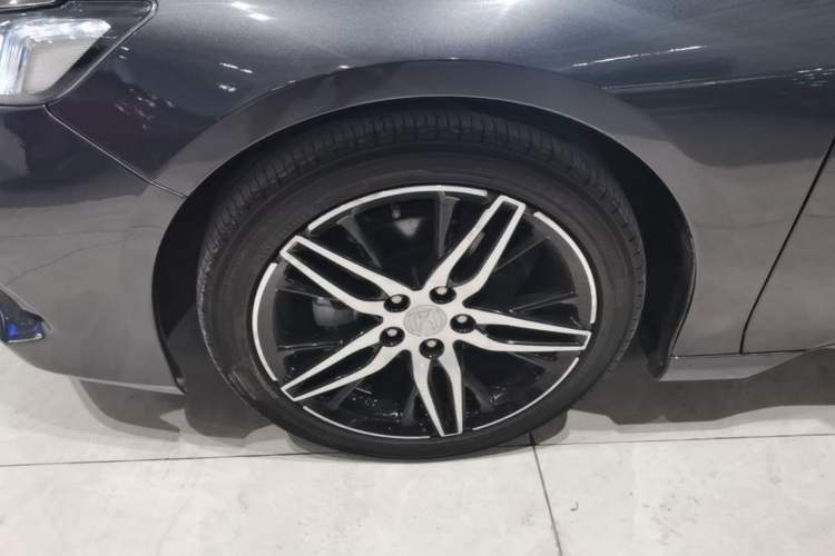 Used Honda Accord 2022 260TURBO Phantom Night · Prestige Edition Left Front Wheel Hub