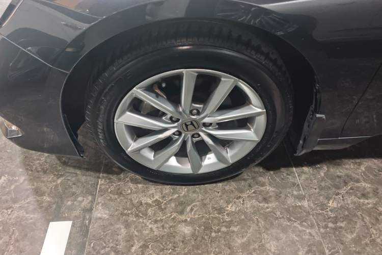 Used Honda Accord 2022 260TURBO Luxury Edition Left Front Wheel Hub