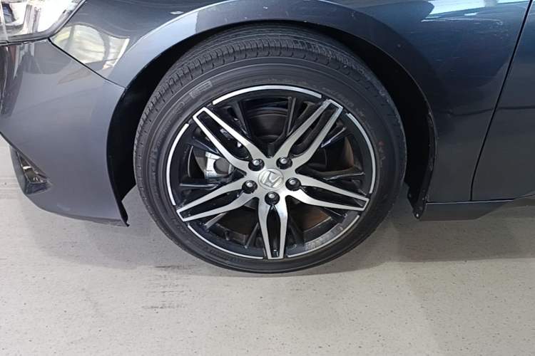 Used Honda Accord 2022 260TURBO Phantom Night · Prestige Edition Left Front Wheel Hub