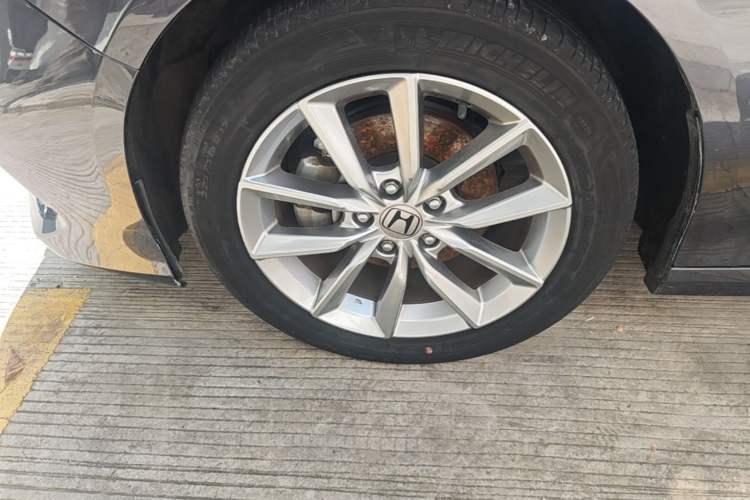 Used Honda Accord 2022 260TURBO Luxury Edition Left Front Wheel Hub