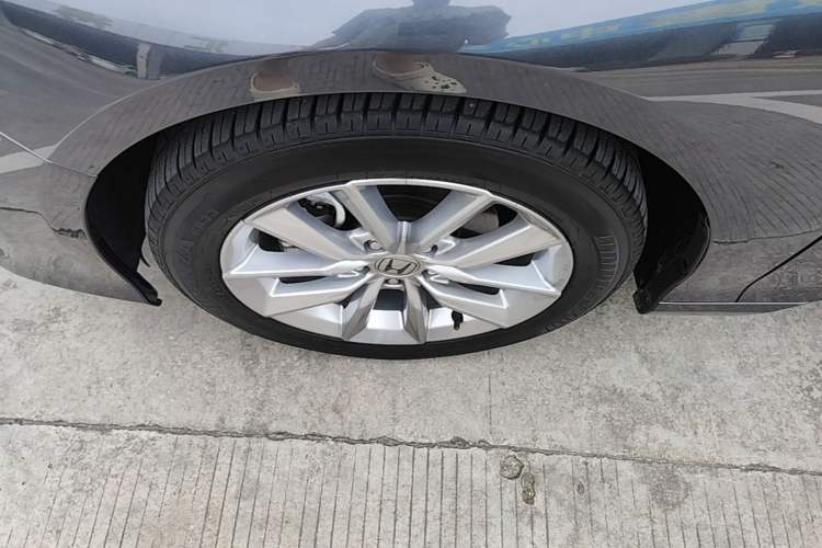 Used Honda Accord 2022 260TURBO Luxury Edition Left Front Wheel Hub