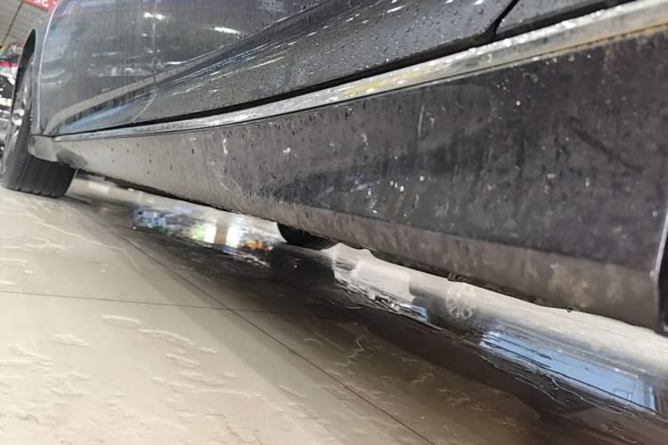 Used Honda Accord 2022 260TURBO Phantom Night · Prestige Edition Left Side Sill