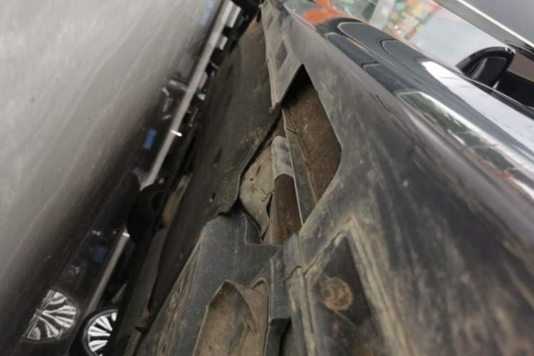 Used Honda Accord 2022 260TURBO Phantom Night · Prestige Edition Left Side Sill