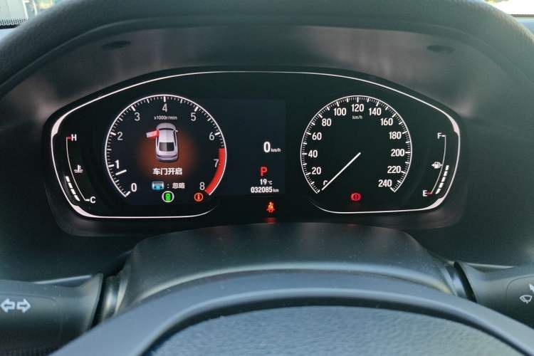 Used Honda Accord 2022 260TURBO Phantom Night · Prestige Edition Odometer Close Up