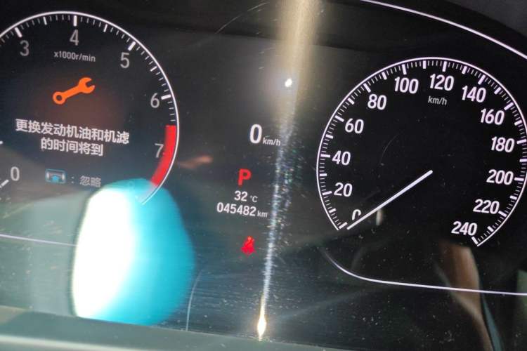 Used Honda Accord 2022 260TURBO Luxury Edition Odometer Close Up