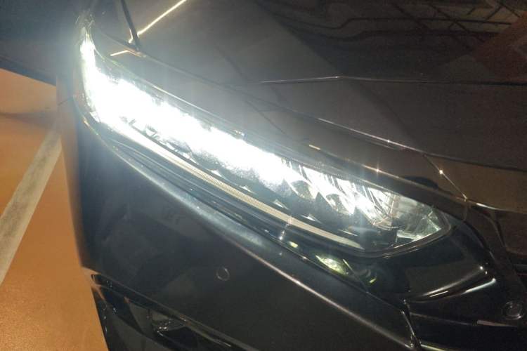 Used Honda Accord 2022 260TURBO Phantom Night · Prestige Edition Right Front Headlight