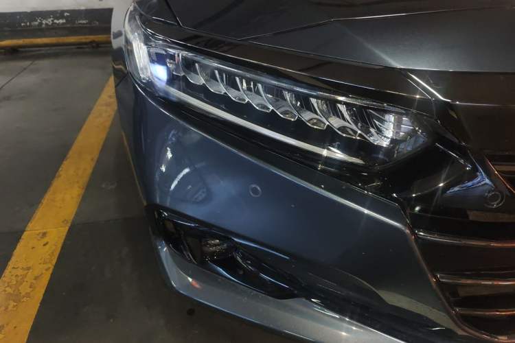 Used Honda Accord 2022 260TURBO Phantom Night · Prestige Edition Right Front Headlight