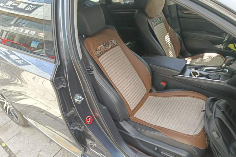 Used Honda Accord 2022 260TURBO Phantom Night · Prestige Edition Right Front Seat