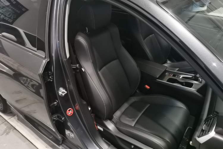 Used Honda Accord 2022 260TURBO Phantom Night · Prestige Edition Right Front Seat